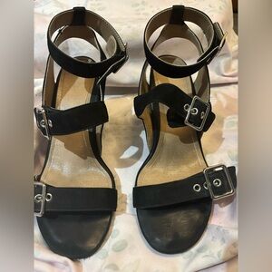 Vionic women’s heeled sandal black size 9